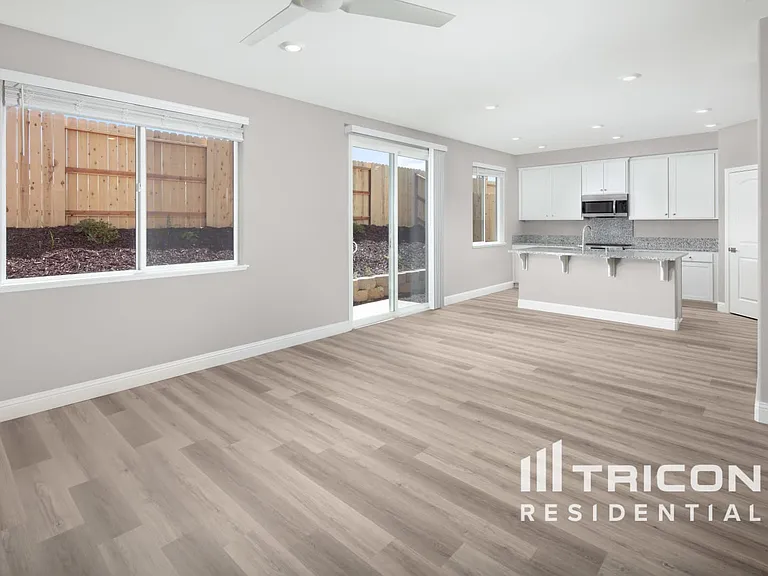 Tricon Sunridge — Photo 38