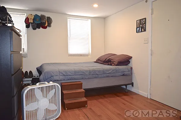Rented by Compass | media 7
