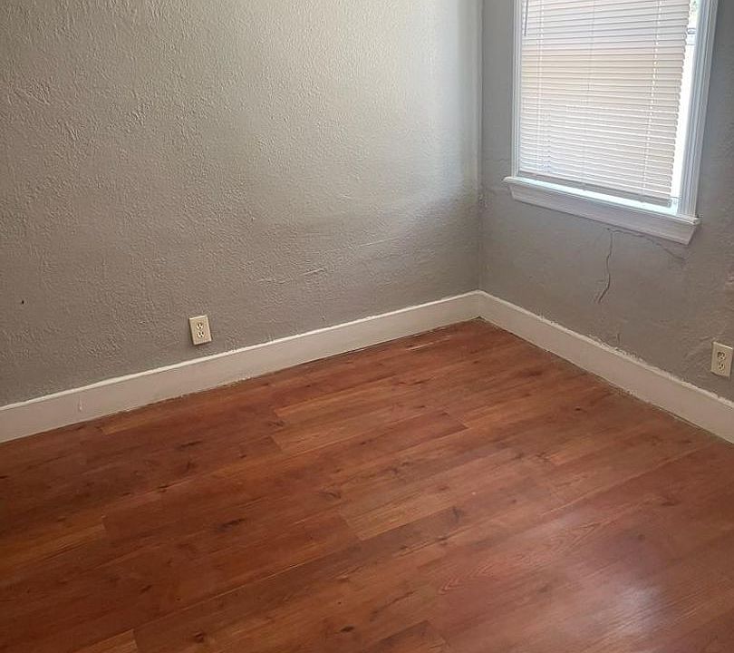 1st image of 2624 4th St S APT 5