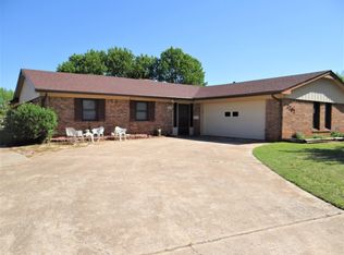 2207 W Scott Ln, Duncan, OK 73533