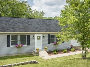 8035 Stone Castle Rd, Athens, OH 45701