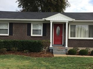 5303 Winslow Dr, Louisville, KY 40272