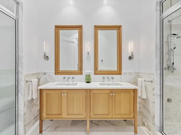 555 West End Avenue image 8 of 16