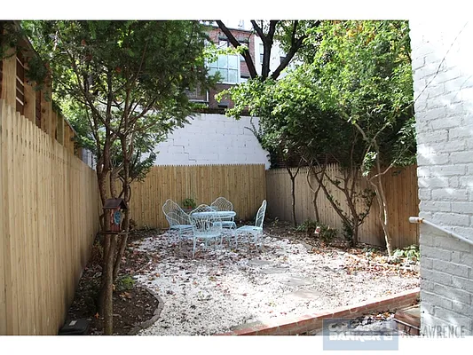 Rented by Aclawrence | media 17