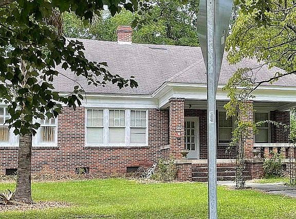 2nd image of 515 W Pine St