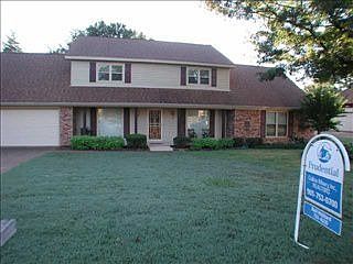 1st image of 2714 Gerald Ford Dr