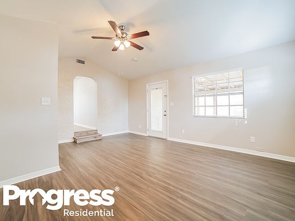 4th image of 8405 N Lynn Ave