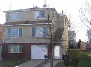 206 Sandalwood Dr, Staten Island, NY 10308