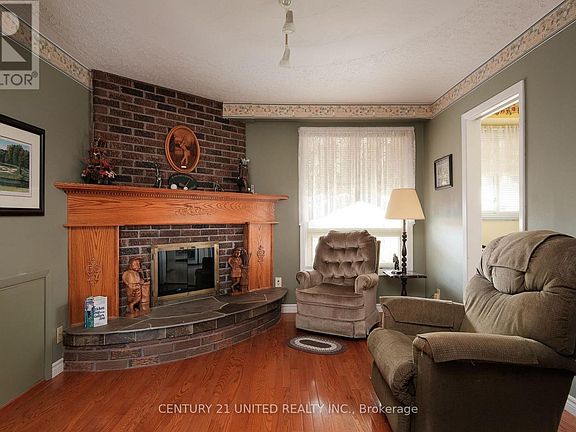 5th image of 788 Cumberland Ave #5