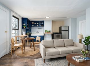 573 18th St #3, Brooklyn, NY 11218