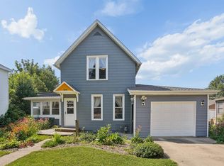 506 H Ave, Grundy Center, IA 50638