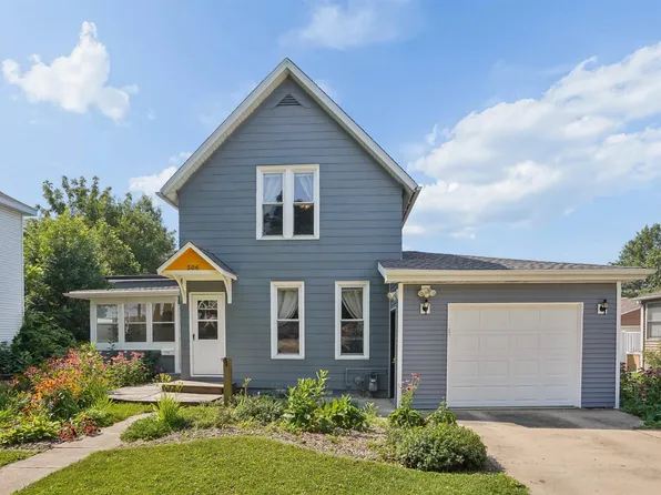 506 H Ave, Grundy Center, IA 50638