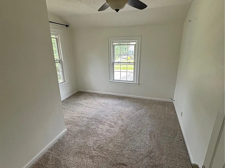 102 Wellington Rd — Photo 19