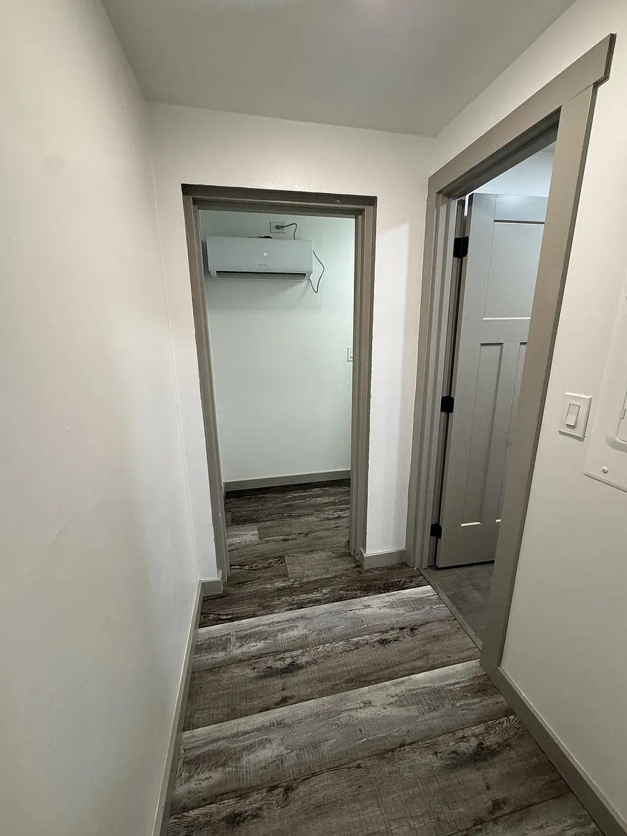 Building Photo - 534 Lee St #11