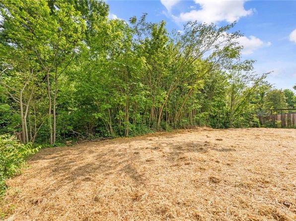 7518 Shallowford Rd, Lewisville, NC 27023