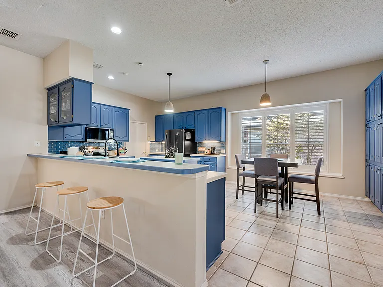 1300 Winnipeg Dr — Photo 28