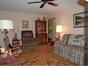 3rd image of 10 Holmes Ave