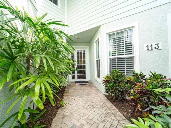 2320 Water Oak Ct SW, Vero Beach, FL