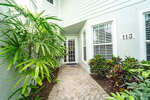 2320 Water Oak Ct SW #113 Photo 1