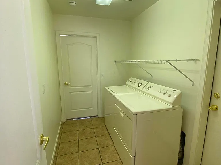 1095 S Forest Ridge Dr — Photo 12