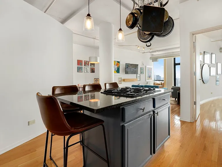 1530 S State St #16M — Photo 5