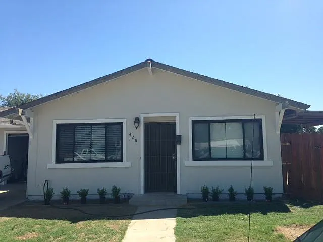 428 Belfast Ave photo 1