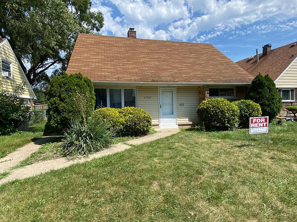1st image of 17107 Oakwood Ave #1