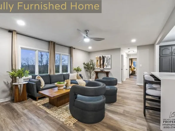 309 2nd St, Oswego, IL 60543