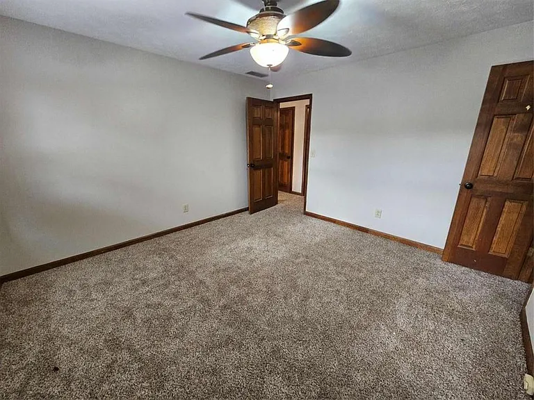5525 Wedgewood Ct SW — Photo 23