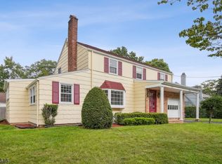 2331 Gales Ct, Scotch Plains, NJ 07076