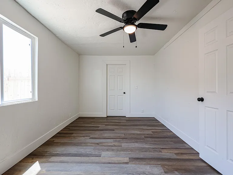 1722 E Atlanta Ave — Photo 15