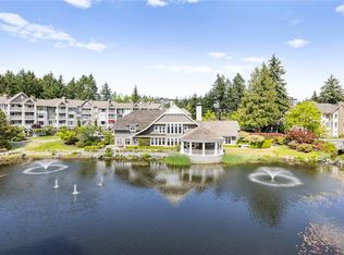 5650 Edgewater Ln #307, Nanaimo, BC V9T 6K1