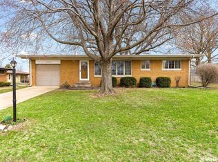 5308 N Big Hollow Rd, Peoria, IL 61615