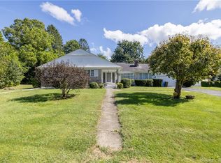 209 Harland Rd, Norwich, CT 06360