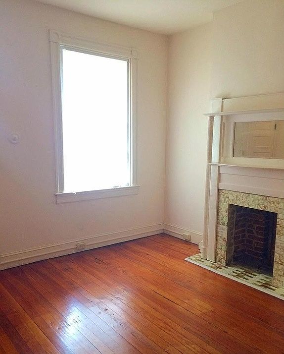 2nd image of 3009 Saint Paul St