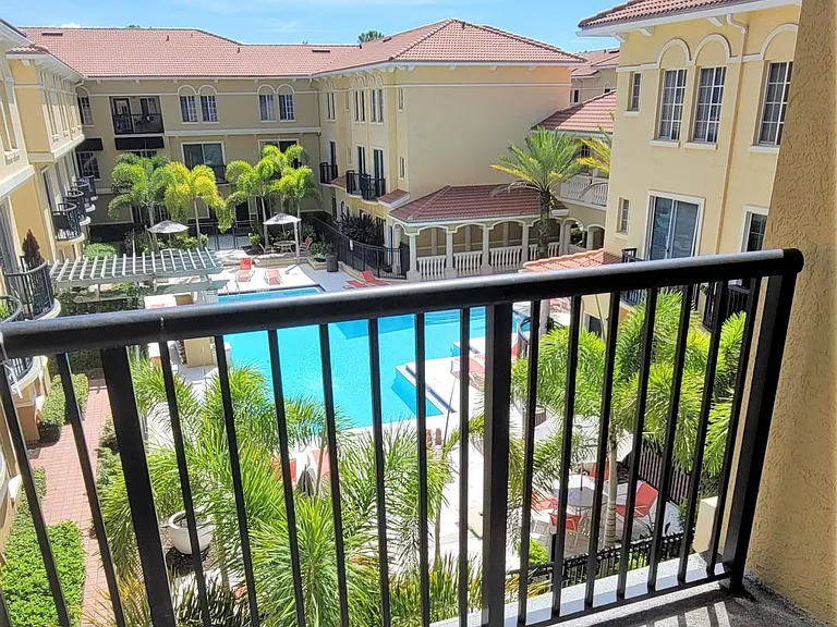 121 Grand Beach Pl — Photo 8