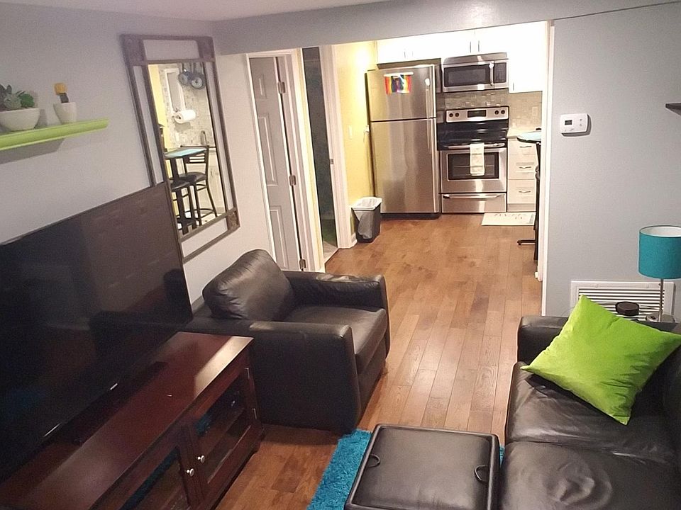 1st image of 815 11th St N #B
