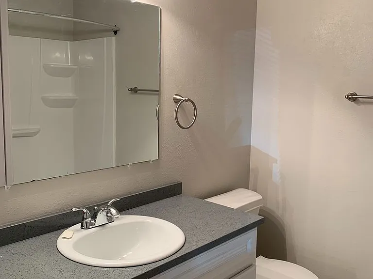 1609 Edora Rd — Photo 11