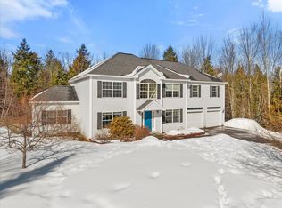 19 Crestview Drive, Orono, ME 04473
