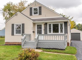 240 Ohio Ave, Louisville, OH 44641