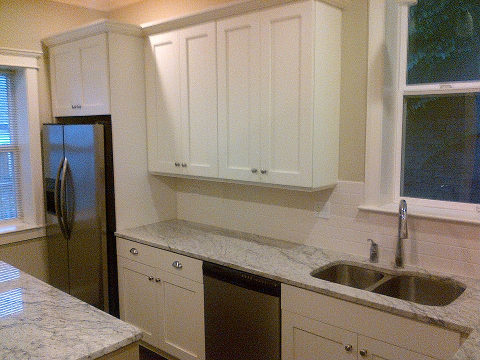 2nd image of 3619 N Lakewood Ave #2