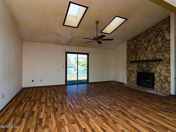 4th image of 8323 Spicewood Dr