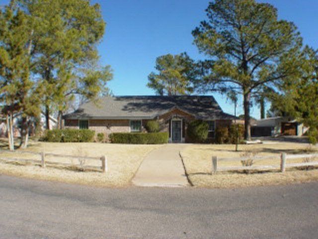 1st image of 3308 Deering Dr