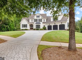 215 Sheridan Ln, Peachtree City, GA 30269