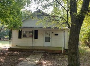 418 Stokes St, Burlington, NC 27215