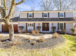 153 Selborne Chase, Fairport, NY 14450