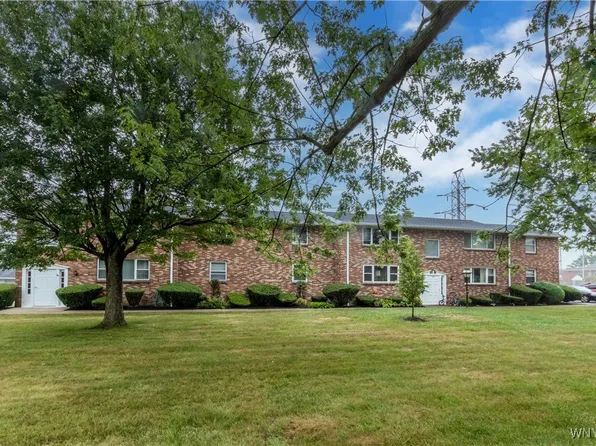 61 Old Lyme Dr APT 2, Amherst, NY 14221