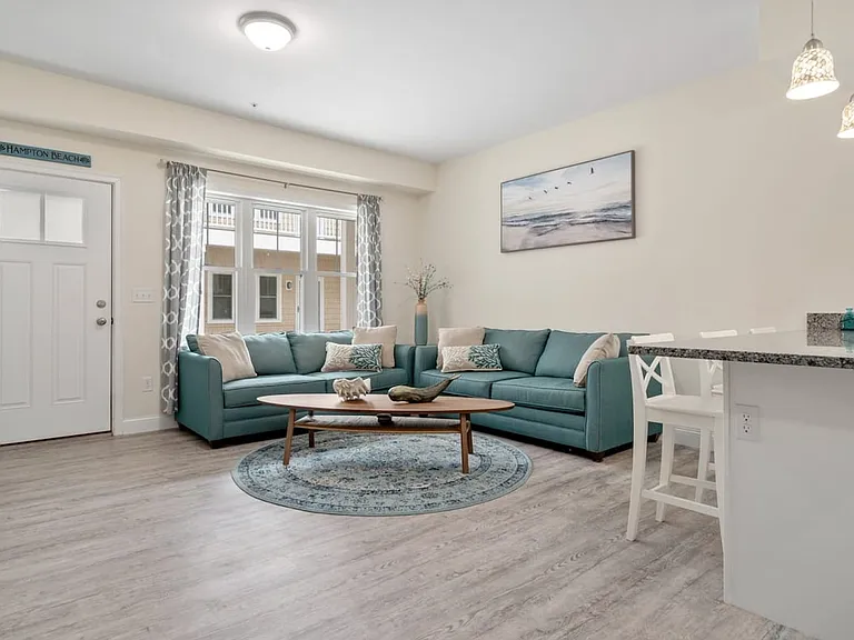 128 Ashworth Ave #204 — Photo 12