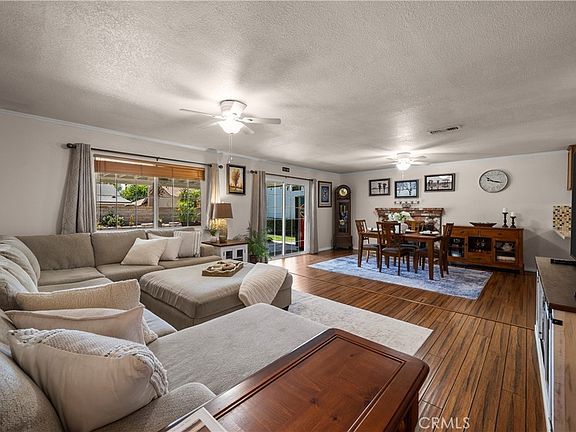 4th image of 25074 Kerry Robin Dr