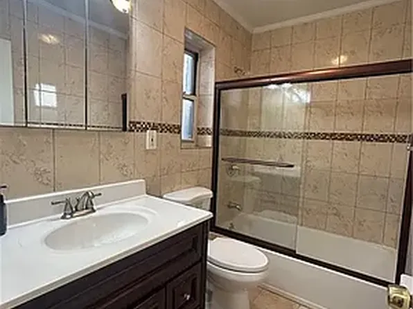 2072 East 68th Street image 11 of 24